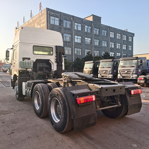 Tracteur routier Sinotruk HOWO 6X4 à 10 roues, toit surélevé, robuste, d'<span class=keywords><strong>occasion</strong></span>, à prix avantageux - Meilleures ventes - Product Image 4