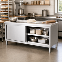Armoire de cuisine en acier inoxydable avec porte coulissante de 1500 à 1800 mm, plan de travail en acier inoxydable pour restaurant