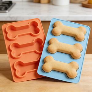 Molde de Silicona de Grado Alimenticio de Alta Calidad, Divertido y Bonito Molde de Silicona con Forma de Hueso de Perro con 4 Cavidades para Hornear Chocolate y Dulces - Product Image 4