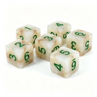 Dés de jeu de rôle en résine acrylique D6 de 16 mm, bicolores blanc et marron, à texture de pierre, avec motif tourbillonné sculpté sur six faces