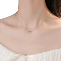 Collier Pendentif Gaovo en Acier Inoxydable Plaqué Or 18K avec Chaîne Géométrique et Zircon, pour Femme, Ne Ternit Pas, Cadeau Minimaliste