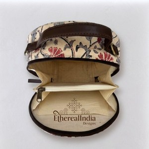 Sac à main rond de style vintage, fait main, imprimé floral, en coton, sac bandoulière bohème, vente en gros, exportation Inde - Product Image 3