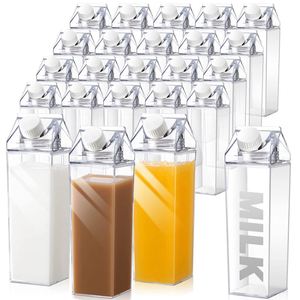 Bouteille d'eau en plastique transparente style carton de lait, motif fraise mignon, pour jus et lait, 500 ml, minimaliste, anti-fuite, idéale pour les fêtes - Product Image 4