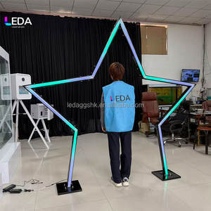 LEDA Moderno Túnel de Metal Negro Desmontable en Forma de Estrella LED para Bodas, Tamaño y Color Personalizables, Novedad, Globo de Flores - Product Image 1
