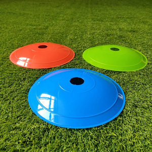Équipement d'entraînement de football populaire 2026 : Plaques de marquage pour entraînement de football avec petit trou - Product Image 1