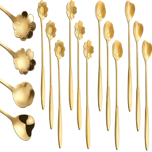 Cuillères à dessert au design floral doré, ustensiles en acier inoxydable avec des formes de cœur et de fleurs pour la décoration de la table - Product Image 1
