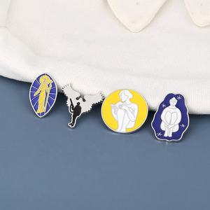 Épingle à chapeau en émail Vierge <span class=keywords><strong>Marie</strong></span> De Guadalupe personnalisée Épingles de fête catholiques Épinglette de la paix et du chapeau divin - Product Image 1