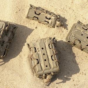 Bolsa Táctica MOLLE Impermeable de Nailon SINAIRSOFT para Cargadores de 9mm/45acp con Cuerda Elástica - Product Image 4