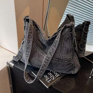 Bolso bandolera de tela vaquera con detalle de botón Bolso de transporte informal DualWay para mujer - Product Image 6