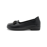 Mocassins en cuir noir à bout rond avec accent floral 3D et talon compensé bas pour femme – Idéals pour un usage décontracté