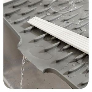 Alfombrilla Antideslizante para Tabla de Cortar, de Silicona, Resistente al Calor, Protector de Encimera para Secar Platos en la Cocina - Product Image 3