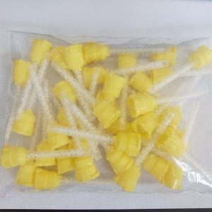 Yellow Mixing Tubes Plastic Static Mixer For Dental Impression <b>Material</b> Ab <b>Glue</b> Mixing Heads 2.45g Zhejiang Origin - Product Image 1