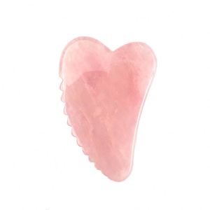 กัวซาโรสควอตซ์ธรรมชาติ 100% รูปหัวใจขนาดใหญ่ สำหรับนวดหน้าและผิวกาย คริสตัลกัวซาขูดผิวพร้อมร่อง - Product Image 1