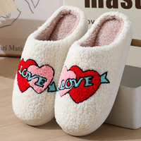 Chaussons en peluche de Noël douillets en coton avec semelle PVC Vibram, ornés d'éléments elfes, cerfs, Père Noël, sapins, pain d'épices et bonhommes de neige, pour femmes et hommes, pour l'été