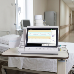 Moniteur cardiotocographe CTG portable pour usage obstétrical hospitalier - Product Image 1