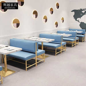 Set Moderno e Minimalista di Tavolo e Sedie per Ristorante/Caffè, Design Verde di Lusso, Doppia Seduta, Piano in Finto Marmo, Struttura in Metallo Personalizzabile - Product Image 3