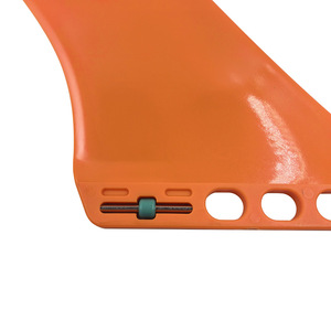 Aileron de surf orange UPSURF de 9 pouces sans vis, aileron simple pour planche de SUP Fish Board - Product Image 3