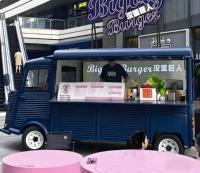 Remorque de restauration pour sandwichs cubains et chips de plantain avec gril à pression et sauce Mojo pour festivals latino-américains, stands de restauration et événements culinaires de rue