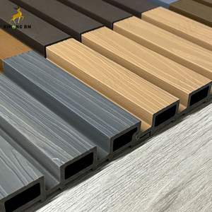 Vente en gros de clôture modulaire au design moderne Panneaux de clôture horizontaux pour la confidentialité Clôture de jardin extérieure Panneau de revêtement mural en <span class=keywords><strong>bois</strong></span> composite - Product Image 5