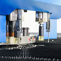 Sistema de Control CNC Bosch-Rexroth para Prensa Punzonadora de Torreta, Fabricación de Cajas Metálicas y Estantes
