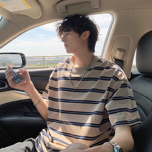 Camiseta Corta de Hombre con Bloques de Color y Rayas, Tejido Sintético Ecológico, Estilo Japonés Retro, Juvenil, Versátil, Cuello Redondo, Tendencia de Verano - Product Image 5