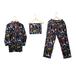Pyjama pour femmes en coton 100% de qualité supérieure, imprimé numérique indien, floral vintage, fait main, ensemble printemps été automne - Product Image 1