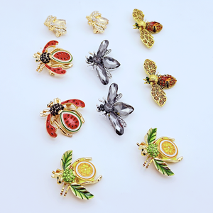 Épingles en émail personnalisées sans minimum de commande, fabrication directe en Chine, badge en métal rétro insecte, électroplaqué, fermoir papillon, marque TLON - Product Image 1