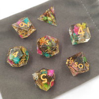 Offre Spéciale dés à noyau liquide dés tranchants en résine dés en résine personnalisés utiliser pour les jeux de rôle de table