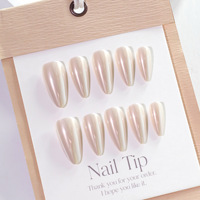 Lot de 30 faux ongles minimalistes de couleur unie, en forme d'amande, pré-dessinés, à haute brillance, style luxe léger et pur désir