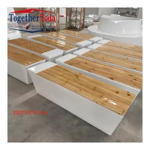 Banc hexagonal durable en bois de teck et fibre de verre pour l'aménagement extérieur, les parcs et les jardins - Product Image 2