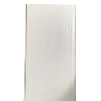 Paneles de pared de techo de PVC ligero Tablero de techo falso laminado con lengüeta y ranura de PVC