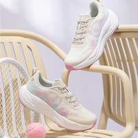 Printemps et été mignon blanc chaussures femmes semelle épaisse 2025 nouveau tout-match pain sport baskets décontractées