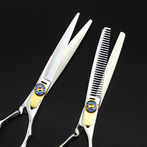 Haute Performance En Gros 6 Pouces <span class=keywords><strong>droitier</strong></span> Sharp Ciseaux De Coupe De Cheveux Ensemble - Product Image 1