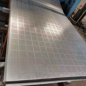 0,5-3mm verzinktes Eisenblech Perforiertes Netz für den Gebäudes chutz Stahldraht geflecht Perforiertes Metallblech Rundloch gitter - Product Image 1