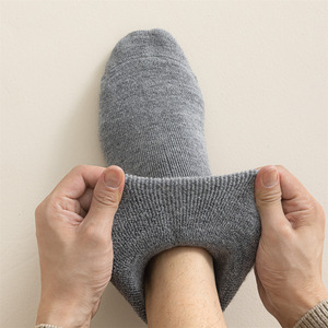 Men's Wool Terry Crew Socks Thick Warm Fleece Lined Autumn Winter Long Socks Solid Color Keep Warm Thermo - Product Image 3