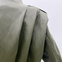 Blouson Moto Femme en Cuir PU à Col Montant, Taille Personnalisée, Logo et Couleur au Choix, Épaulettes, Coupe Courte et Taille Cintrée