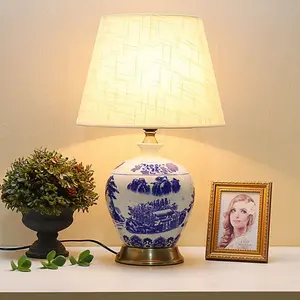 Biumart-Candeeiro de porcelana chinesa, azul e branco em forma de flor, luz de cerâmica, candeeiro de mesa de cabeceira para quarto de luxo