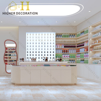 LED-Beleuchtete Beauty-Einzelhandels-Vitrine Maßgefertigtes Kosmetikgeschäft Inneneinrichtung Make-up-Laden Möbel