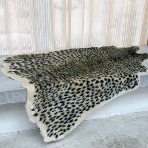 Alfombra Moderna para Dormitorio o Sala de Estar, Diseño de Leopardo, Tejida en Poliéster, Estampado Animal, Pelo Alto y Fino, Lavable a Máquina - Product Image 2