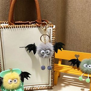 Porte-clés en peluche Petit Monstre 14 cm, pendentif mignon en forme de chauve-souris pour sacs à dos et clés, petit cadeau amusant, breloque animale - Product Image 6