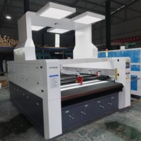 Machine de découpe laser à portique haute précision 150/200 Watts avec système d'alimentation automatique Trocen entièrement automatique pour tissus et cuir