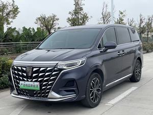 570 km <span class=keywords><strong>d</strong></span>'autonomie hybride, 4,71 L de consommation : le Roewe IMAX8 DMH prouve que le monospace familial peut traverser le pays <span class=keywords><strong>sans</strong></span> faire la gueule de la faim en carburant. - Product Image 2