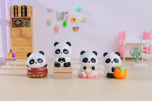 Zen Red Panda Blind Box Statuette in Resina - L'Arte di Non Fare Niente Made in China Unisex - Product Image 3
