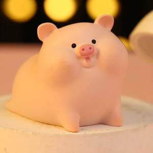 Figurine en résine de cochon, décoration créative pour la maison, ornement de bureau, décoration en forme d'animal, cadeau - Product Image 3