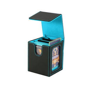 Premium Ultra Pro Style Display Deck Box aus PU-Leder mit 2 Trennwänden und 1 Toploader für 100 Doppelt-Gehüllte Karten zur TCG-Aufbewahrung - Product Image 4
