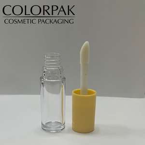 Meilleures ventes : Flacon vide pour gloss et rouge à lèvres liquide, tube de teinture pour les joues, avec logo personnalisé, design mignon, bouchon à vis et grand applicateur - Product Image 5