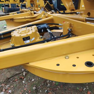 Venta Caliente Motoniveladora SEM 921/922/919 de Segunda Mano, Buena Calidad, Probada y Certificada, 15930 kg con Motor y Bomba en Venta - Product Image 6