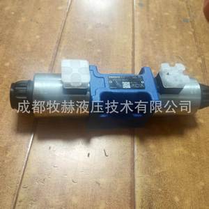 Vanne solénoïde Rexroth 4WE10E5X/EG24N9K4/M, commande hydraulique à quatre voies haute pression - Product Image 1