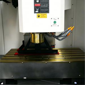 Centre d'usinage vertical haute performance VMC1160, machine de fraisage CNC 3 axes pour <span class=keywords><strong>la</strong></span> production de pièces de quincaillerie - Product Image 3