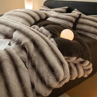 Parure de lit de luxe en fausse fourrure écologique, ultra douce et moelleuse, 400 fils/pouce², en polyester, pour lit King Size ou Double, motif rayures modernes, pour l'hiver